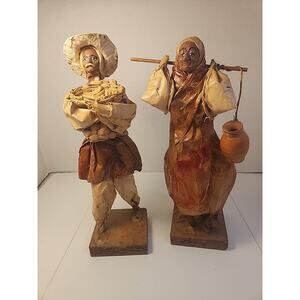 Vintage Paper mache Mexican Folk Art Peasant Couple Farmers Figurines